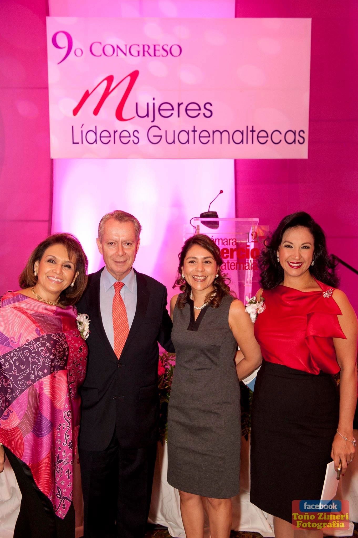 Entrevista Mundo Comercial — Revista Cámara de Comercio Guatemala
